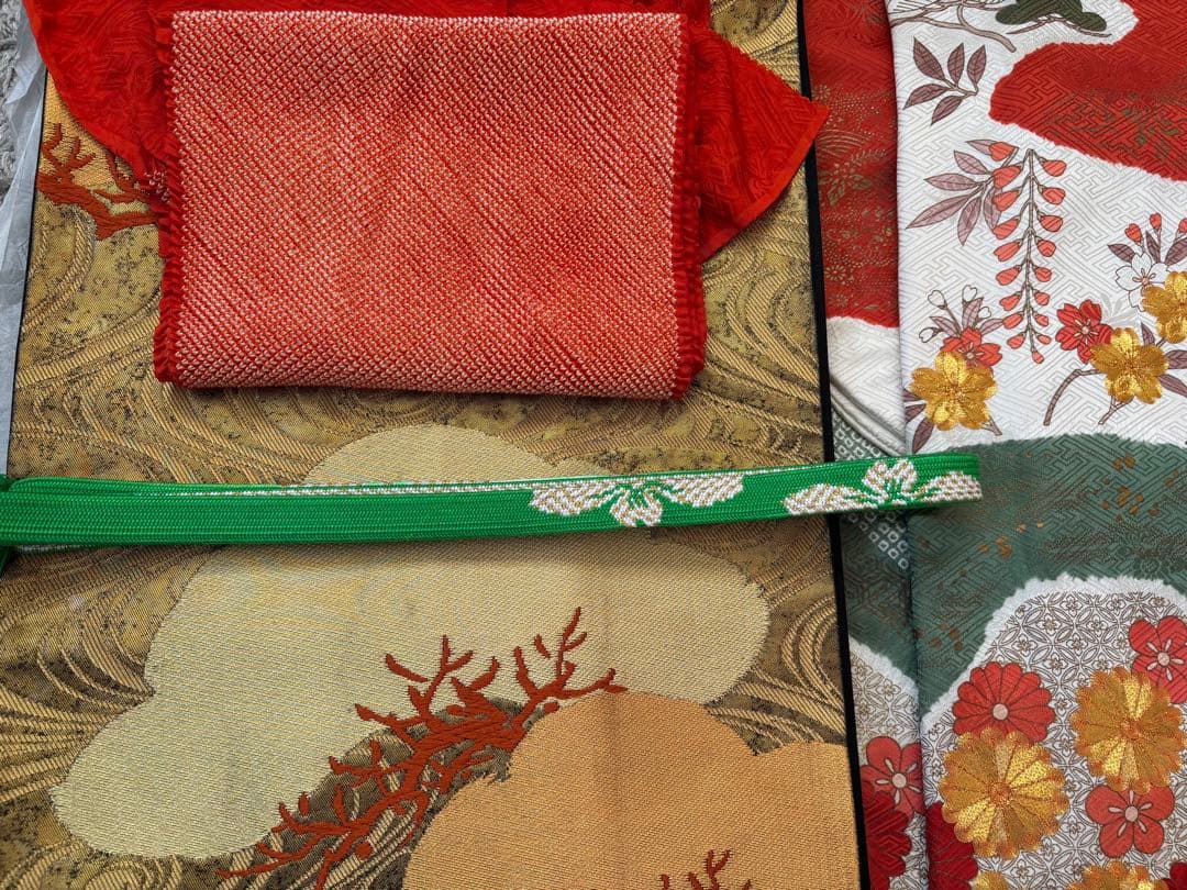 正絹　振袖　長襦袢　袋帯3点セット　古典柄　白系