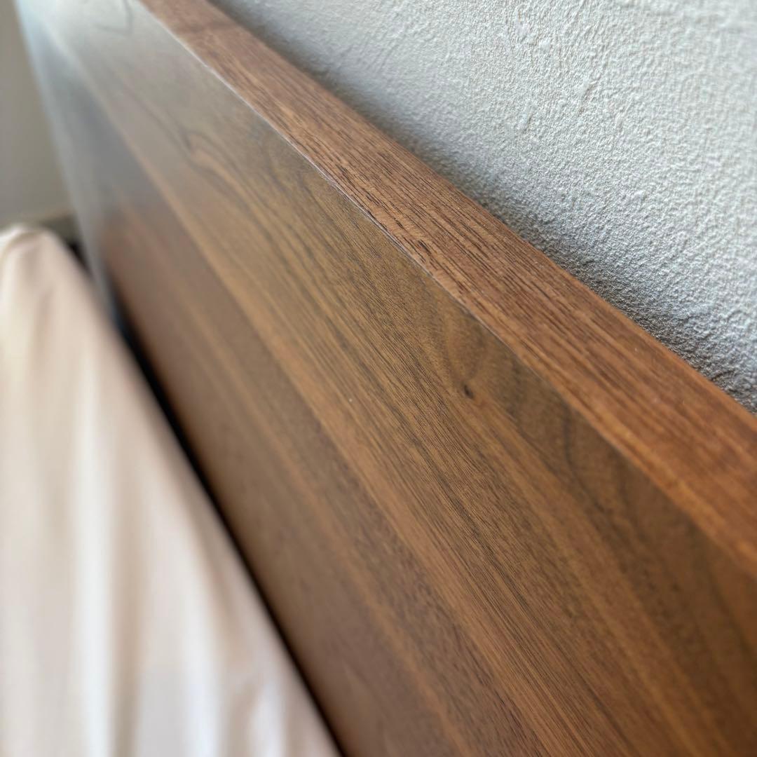 無印良品 ベッドフレーム スモール ウォルナット1