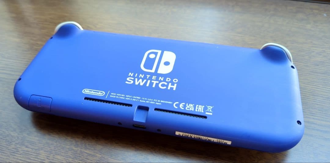 Nintendo　Switch Lite　スイッチライト　ニンテンドー
