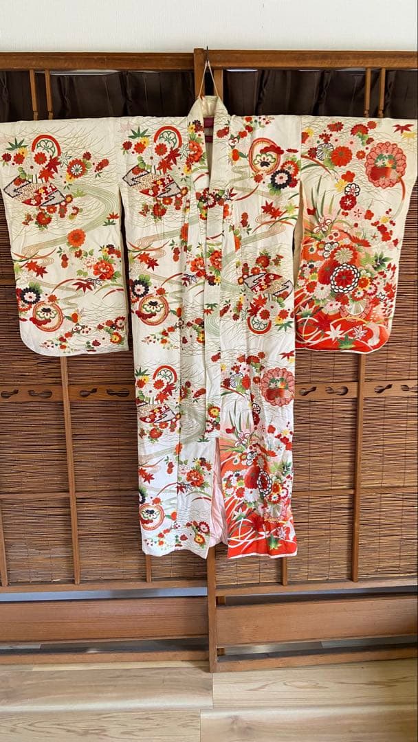 7歳祝い着 七五三用 花柄 伝統的着物K105