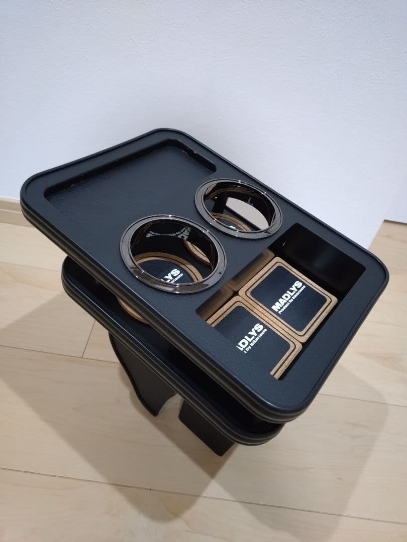 (最終お値下げ)MADLYS デリカD5 センターテーブル マットブラック 後期