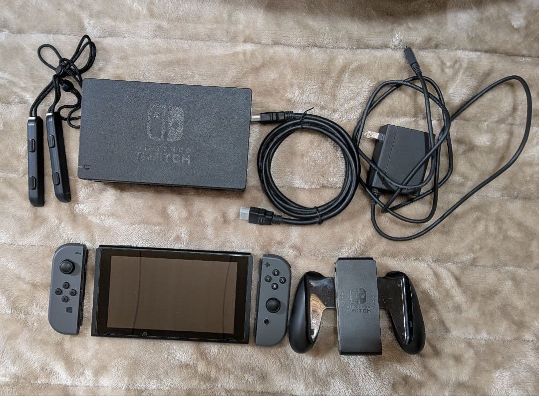 【美品】Nintendo Switch 本体 セット 付属品、保護シート付き