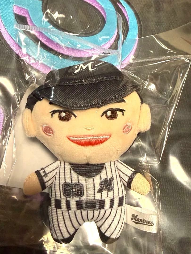 和田康士朗 選手BSWユニフォーム+ぬいぐるみ 千葉ロッテマリーンズ 2025