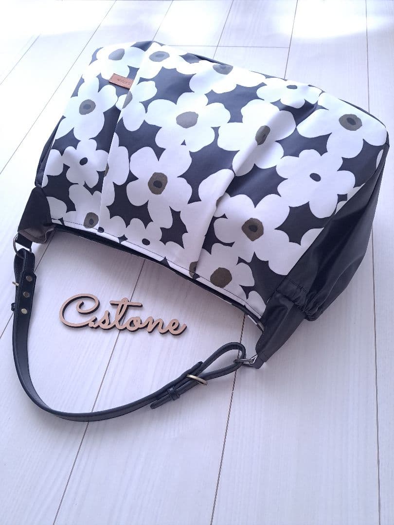 マザーズバッグサイズワンハンドルバッグ　大きい花柄