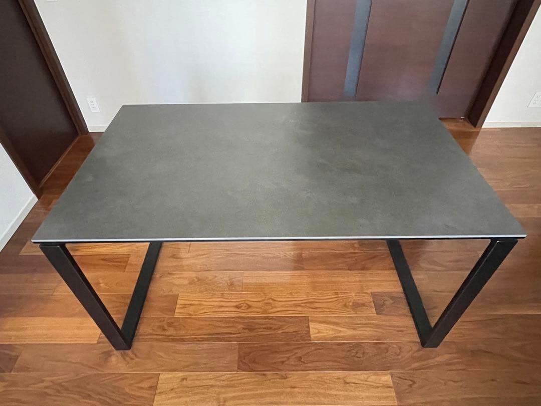 みゅう　ニトリセラミックダイニングテーブル