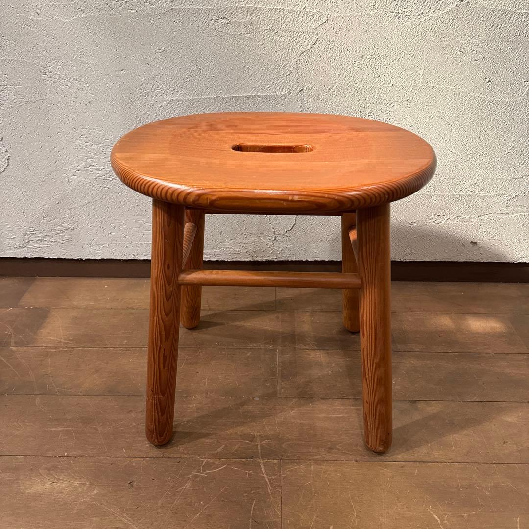 オーバルウッドスツール　北欧風デザイン