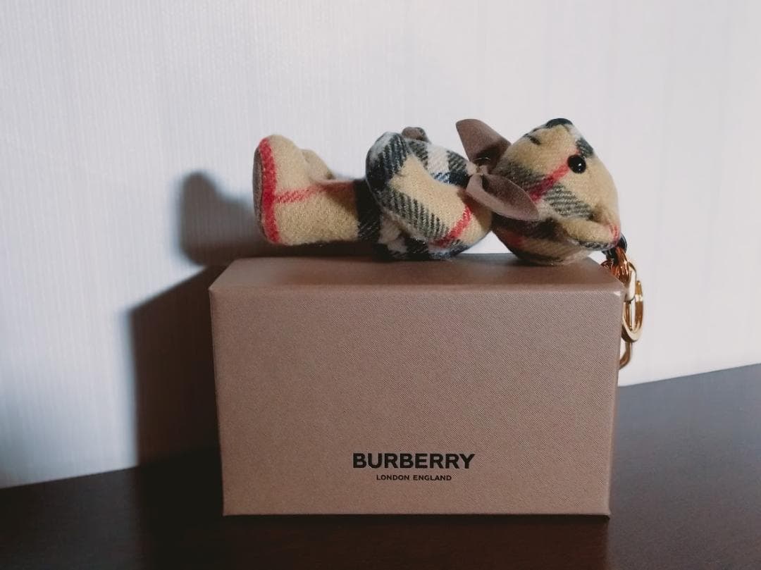 lala【未使用品】バーバリー Burberry トーマスベア チャーム