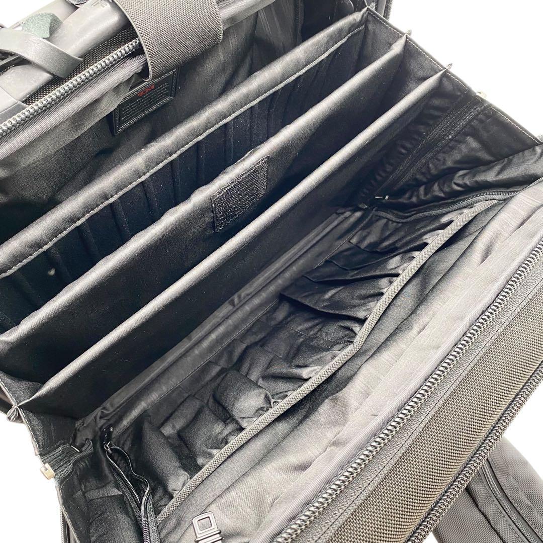 【美品】トゥミ キャリーケース ビジネスバッグ 2輪 機内持ち込み ブラック