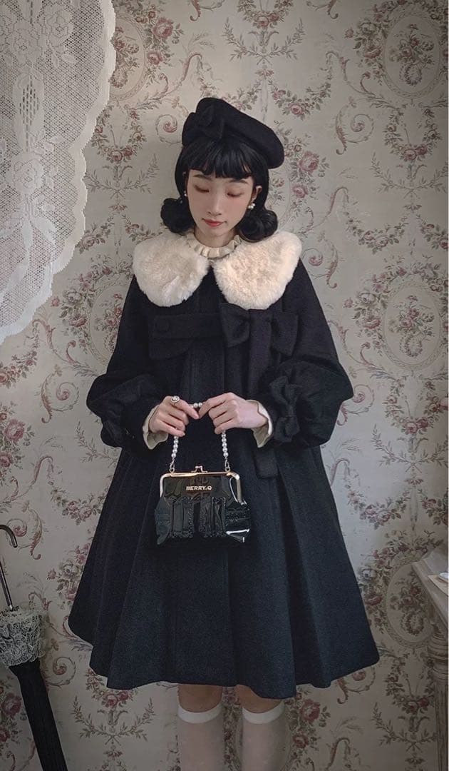 Doll house ミス・リサのロングコート 黒