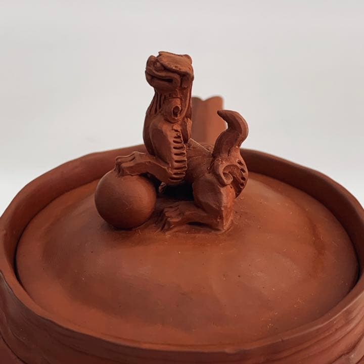 【茶注9   手捻　朱泥　玉獅子】間野弥平　共箱