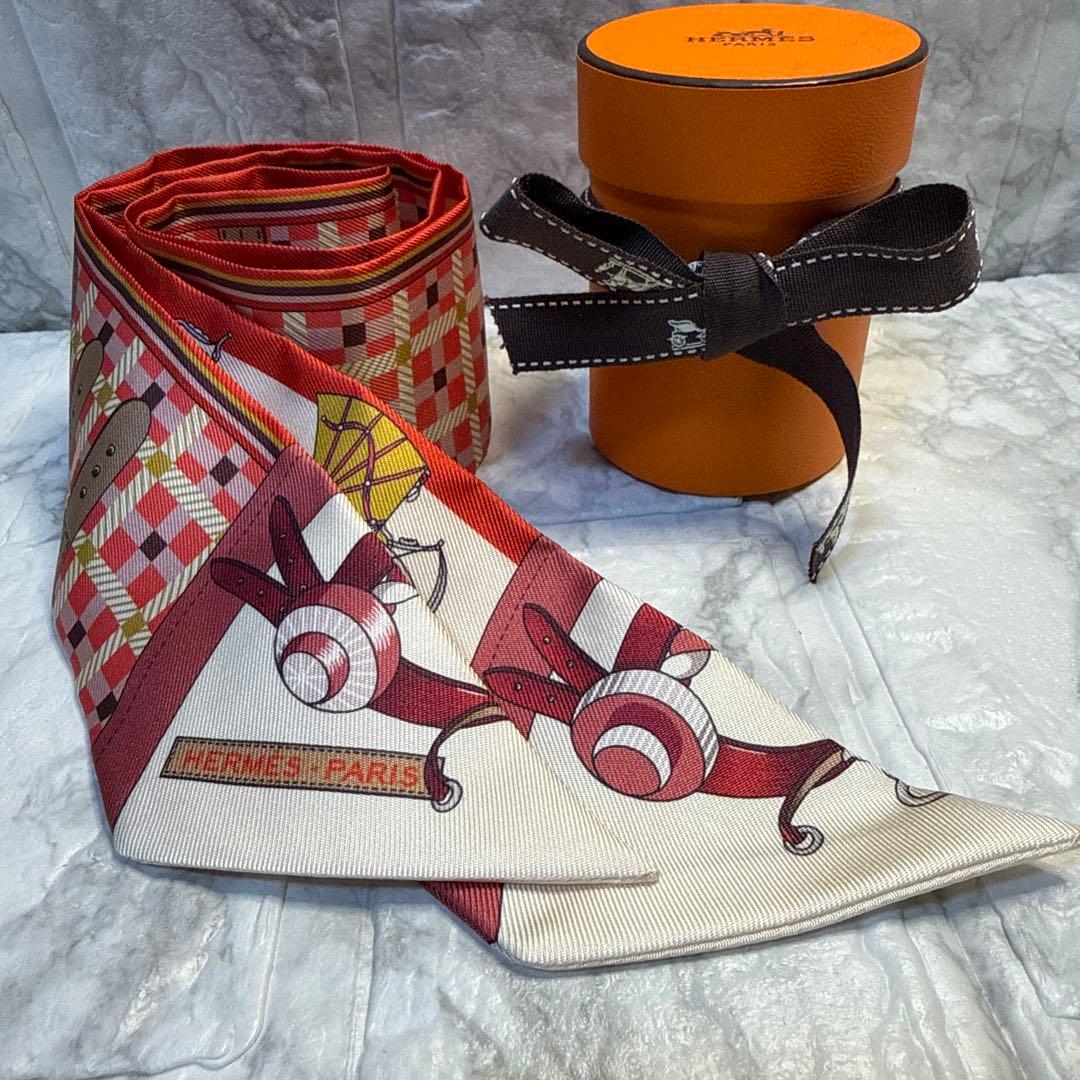 新品タグ付✨エルメス　ツイリー　馬車の変遷　人気デザイン　リバーシブル