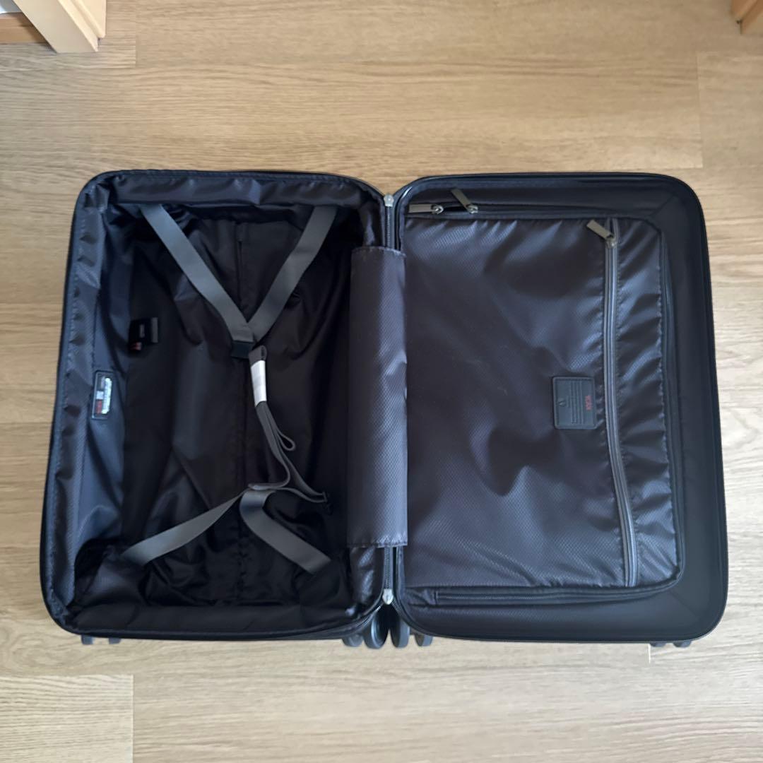 未使用！ＴＵＭＩ　インターナショナル・エクスパンダブル・4ウィール・キャリーオン