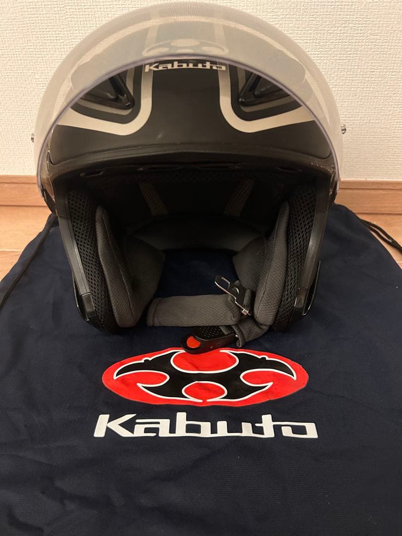 Kabuto ジェットヘルメット 黒/シルバー 収納袋付き