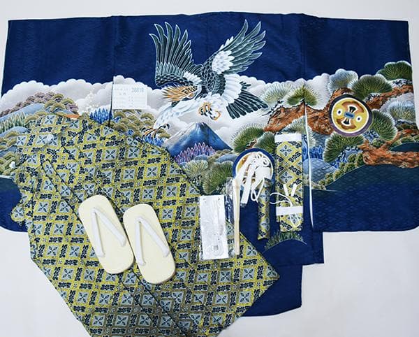 七五三 五歳 男児 羽織袴フルセット 鷹 紺地 紋袴 袴変更可 NO38818