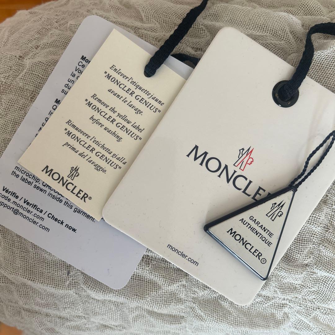 モンクレール ニットダウンカーディガン　ホワイト