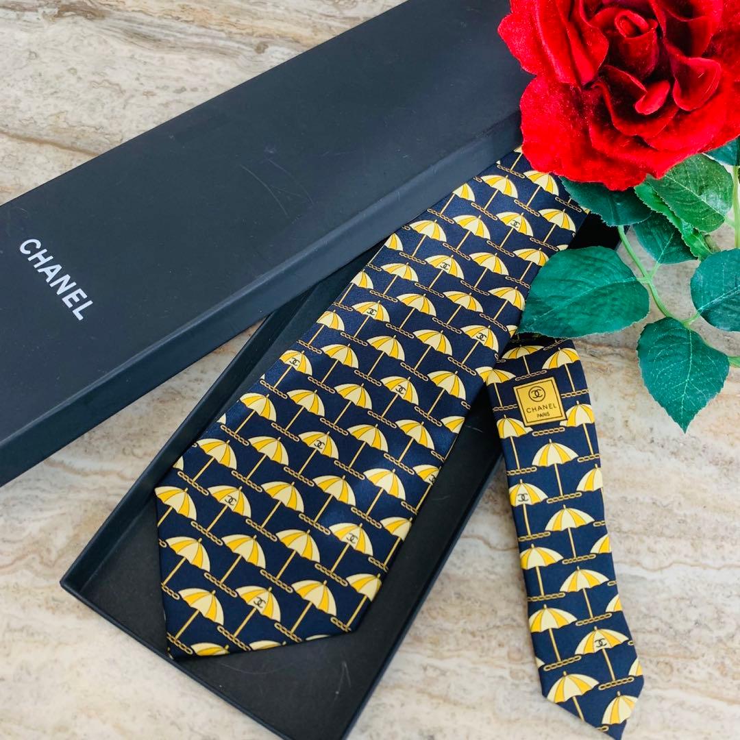 N311 新品未使用 シャネル 傘柄 総柄 ココマーク ネクタイ メンズ