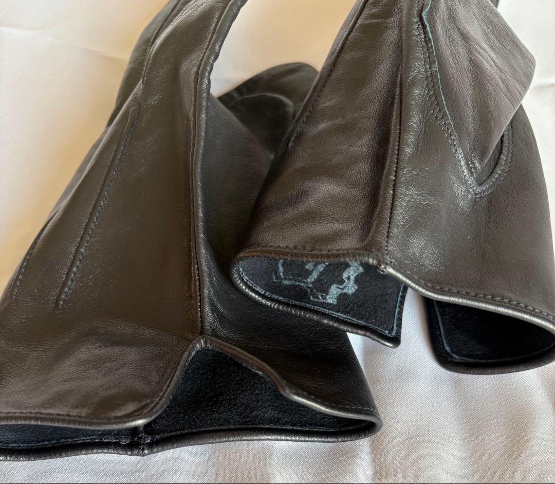 【新品】バーニーズニューヨーク スマホ対応レザーグローブ 手袋 8.5 本革 黒