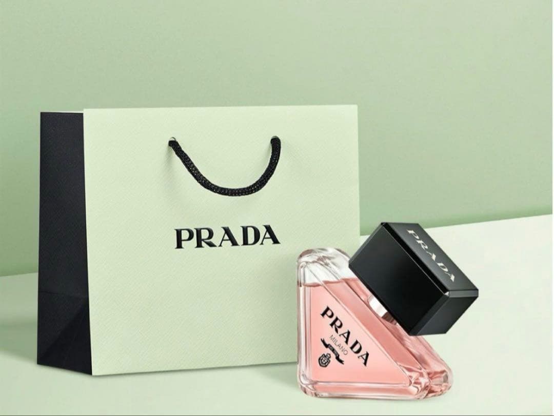 プラダ パラドックス オーデパルファム 30mLフローラル&アンバーの香り