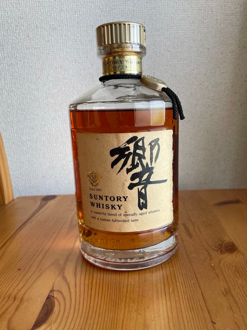 響　ゴールドラベル　700ml ウイスキー 17年相当 サントリー