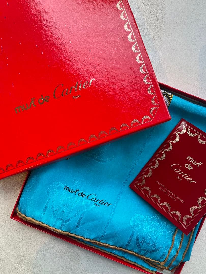 【新品未使用】Cartier 花柄シルクスカーフ ブルー