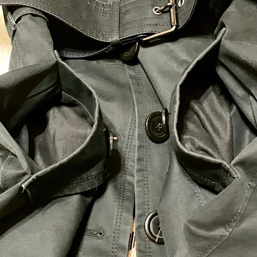 Burberry ブラック トレンチコート
