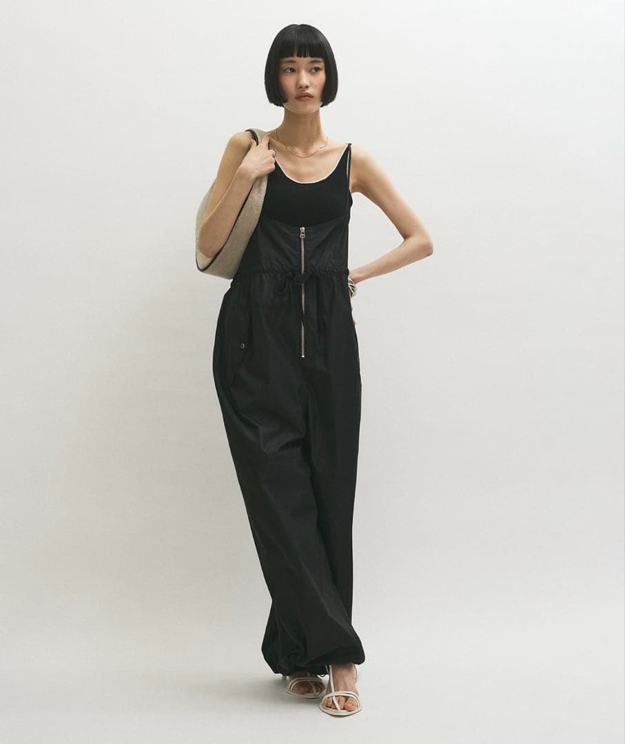 ⚠️完売商品【ADAM ET ROPÉ 】シャイニータフタ撥水ロンパース