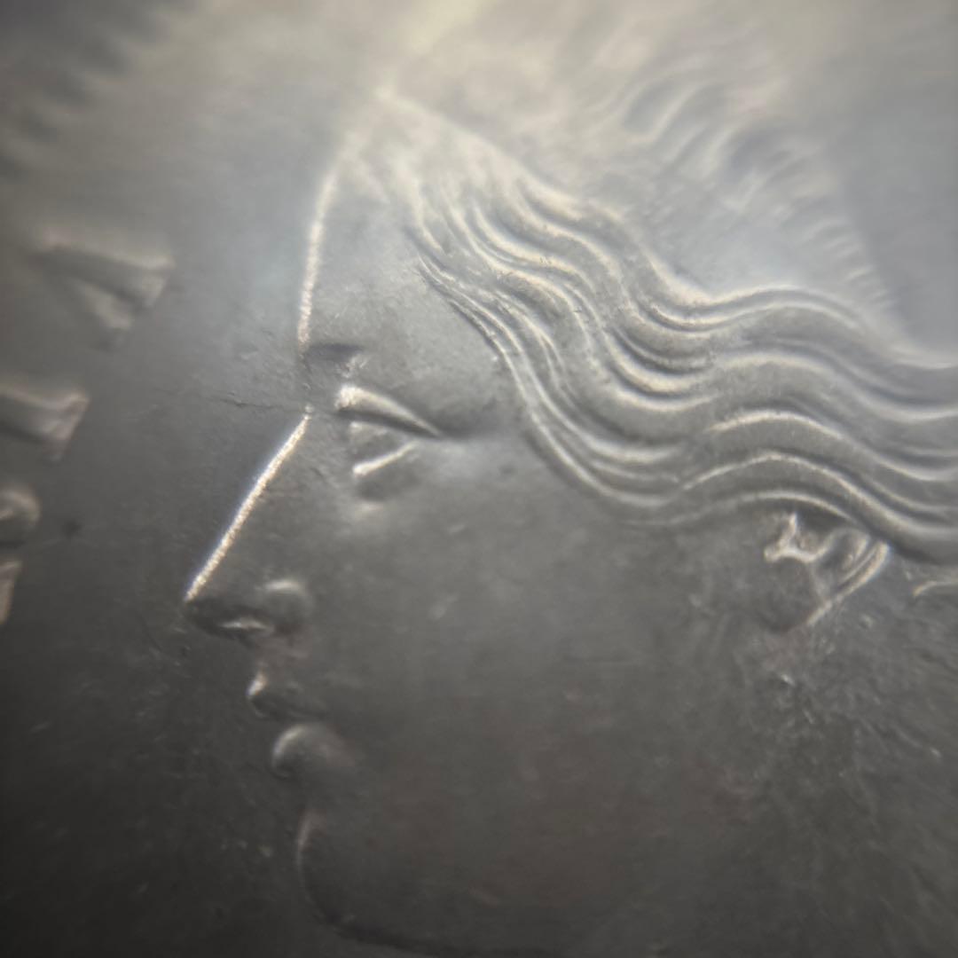 ヴィクトリア　インド1ルピー銀貨　NGC MS62