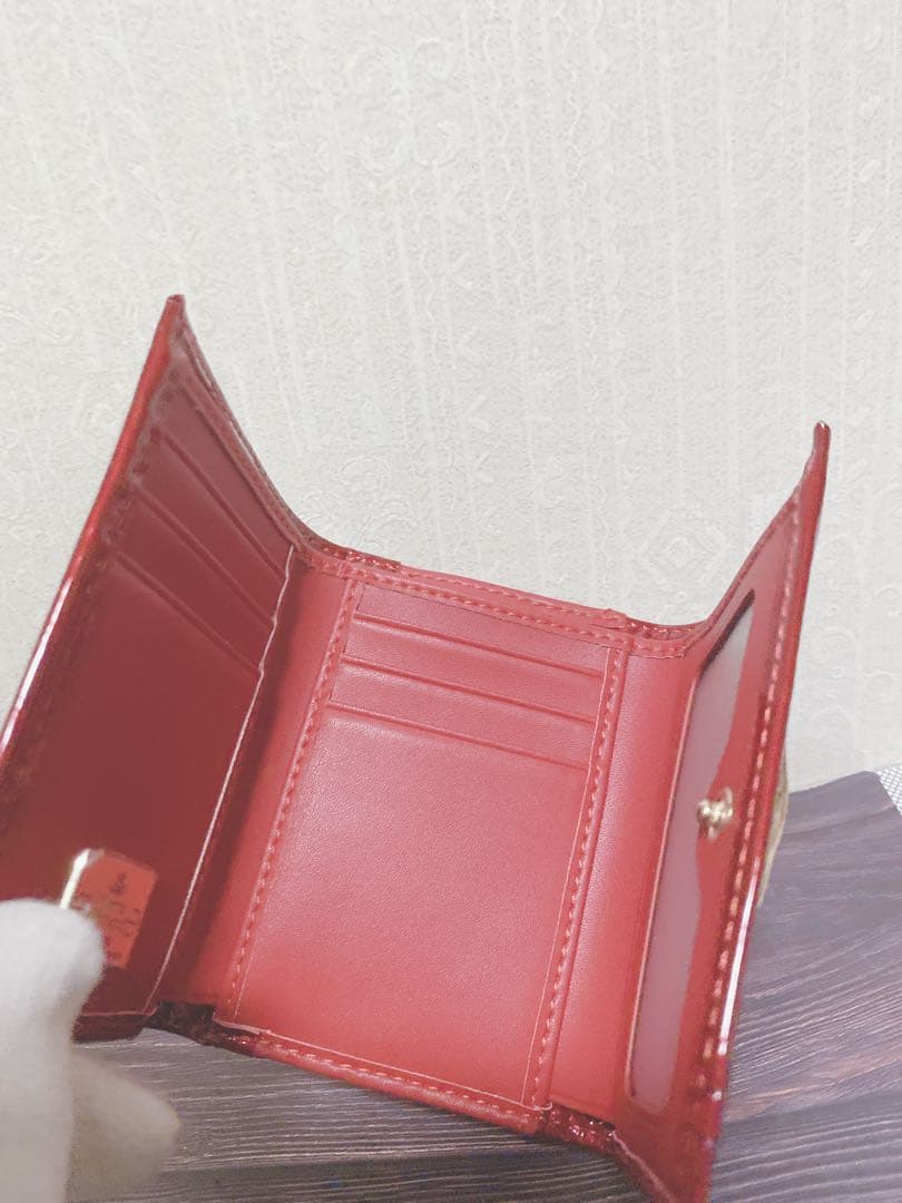 〔新品未使用〕　ヴィヴィアンウエストウッド　２つ折り財布