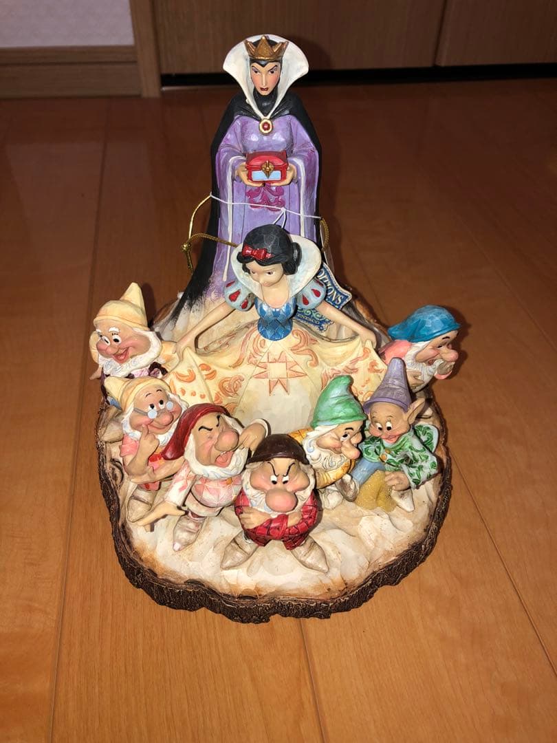白雪姫と七人の小人 フィギュア　置物　2月15日以降ご購入下さい