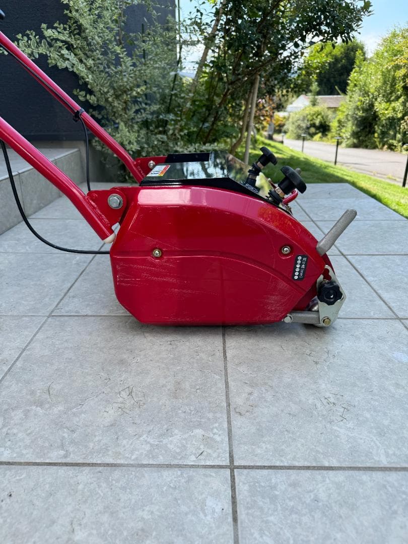 バロネス　BARONESS 芝刈り機　LMB12 自走式バッテリーモア