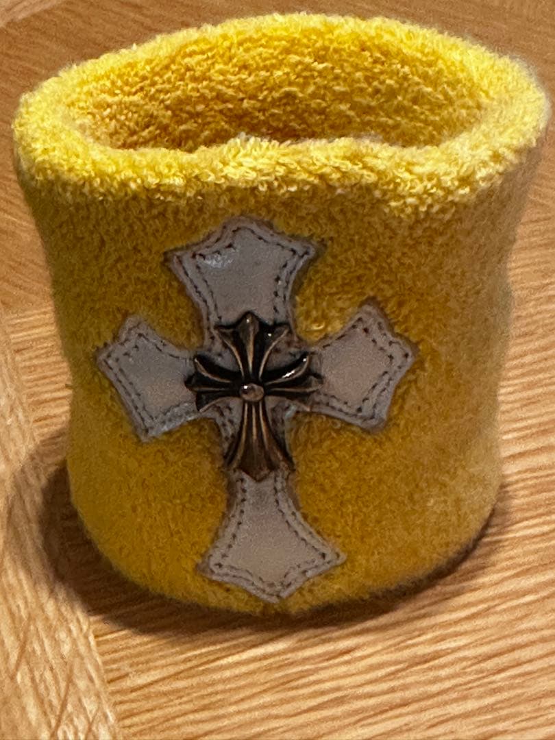 【美品】CHROME HEARTS クロムハーツ リストバンドパイル地 イエロー