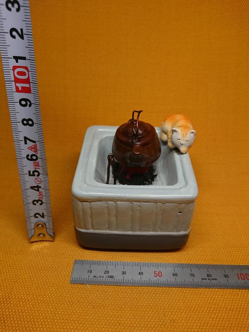 ネコ　猫　オルゴール　癒し　陶器　置物　インテリア　工芸品　美術品　A1396