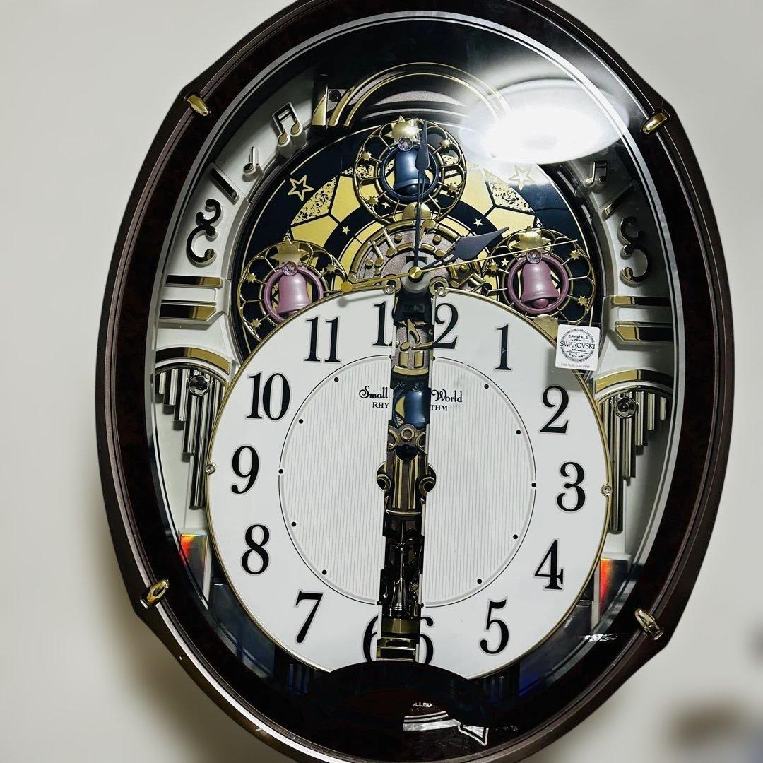 Small World 最上位モデル 電波掛け時計 リズム