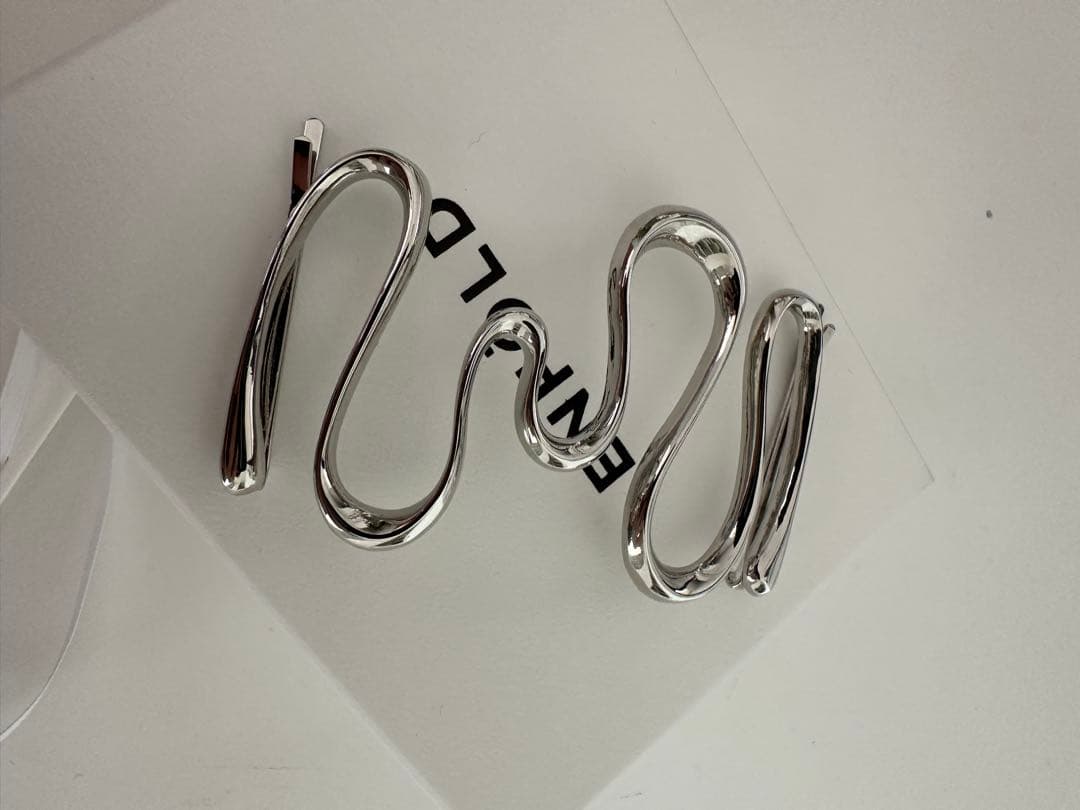 エンフォルド　ヘアアクセ