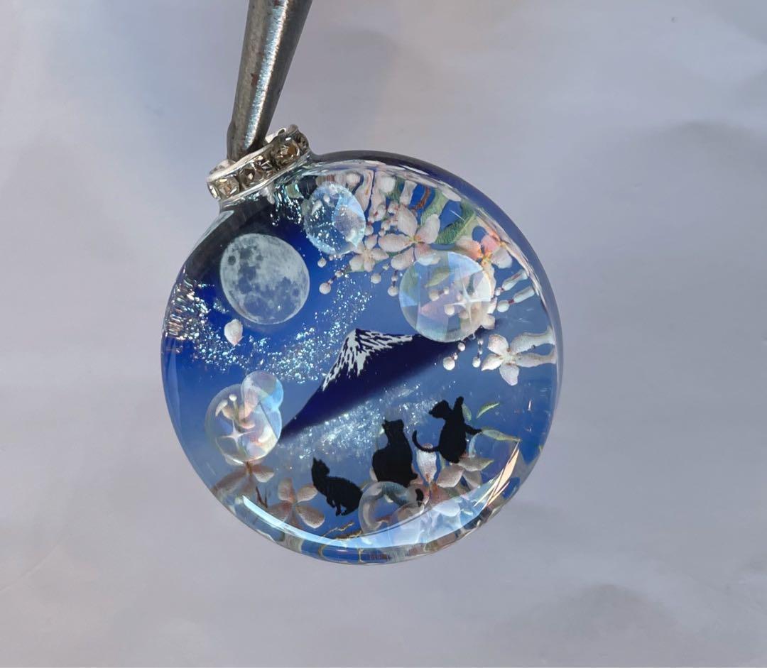 展示用/レジン/富士山と子猫達　桃の花　蓄光　オルゴナイトネックレス