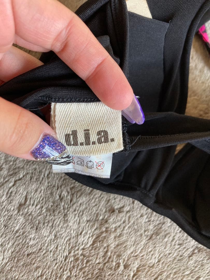 d.i.a. 黒×ピンク千鳥柄　ブラトップ