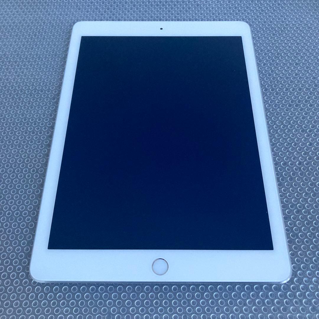 3939 極美品新品級☆電池最良好☆iPad Air2 128GB ドコモ☆