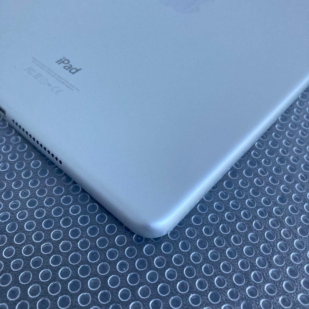 3939 極美品新品級☆電池最良好☆iPad Air2 128GB ドコモ☆