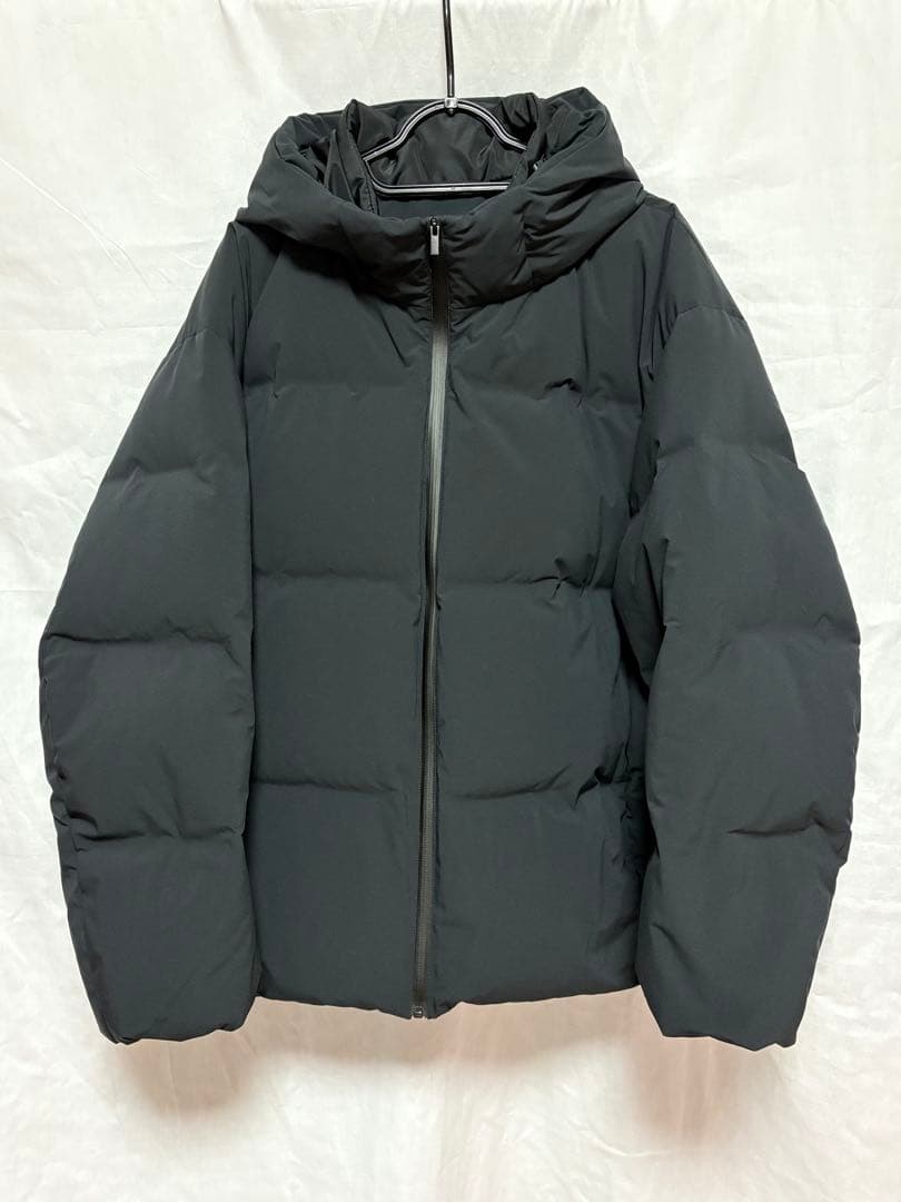 ⭐️新品⭐️UNIQLOシームレスダウンパーカー