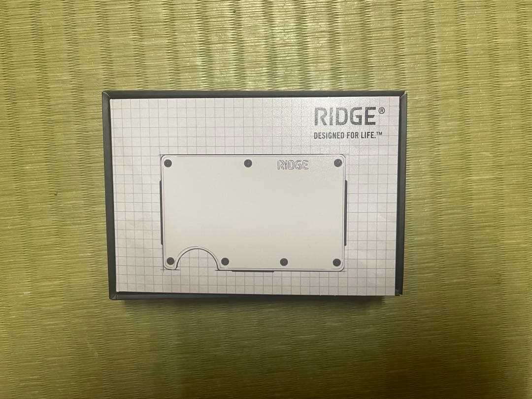 小物 the RIDGE Forged Carbon Cash Strap