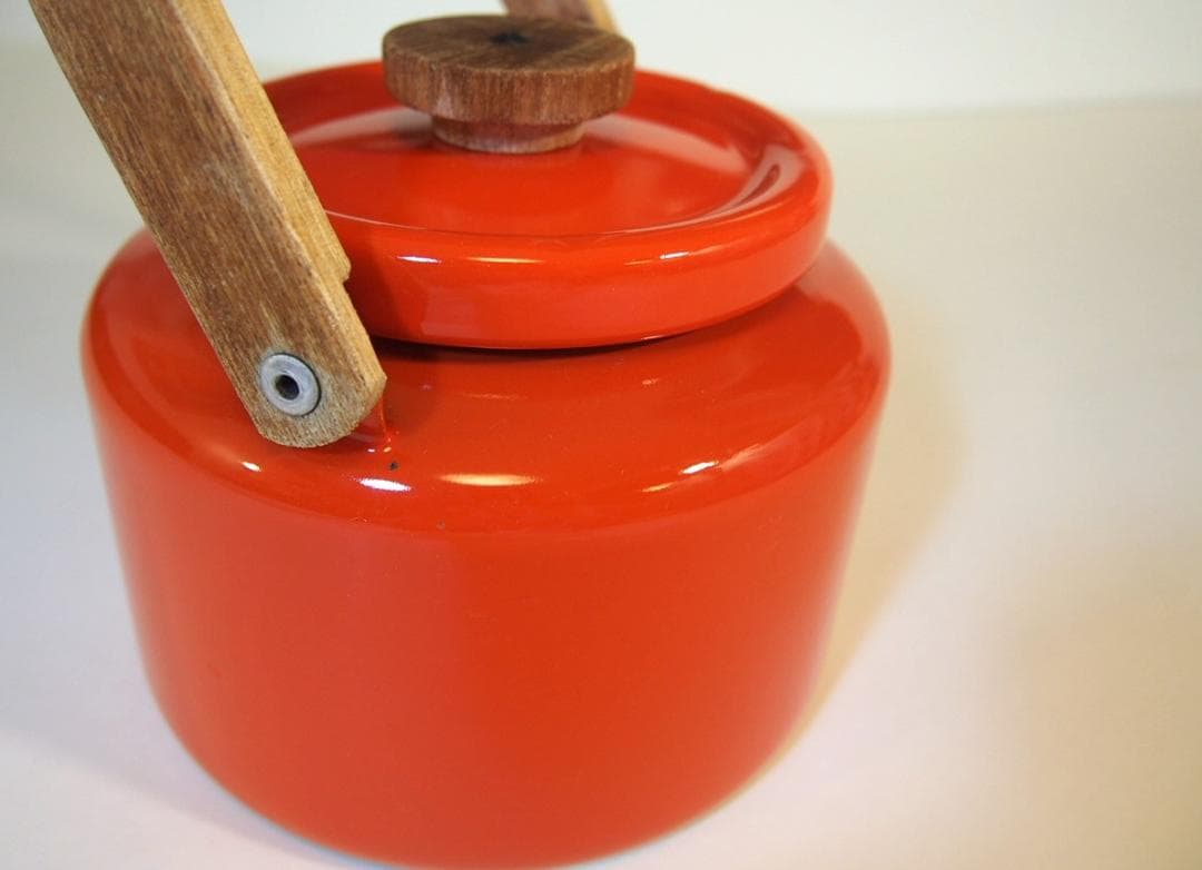 綺麗な赤★FINELホーローケトルHeikkiOrvolaフィネルヴィンテージ