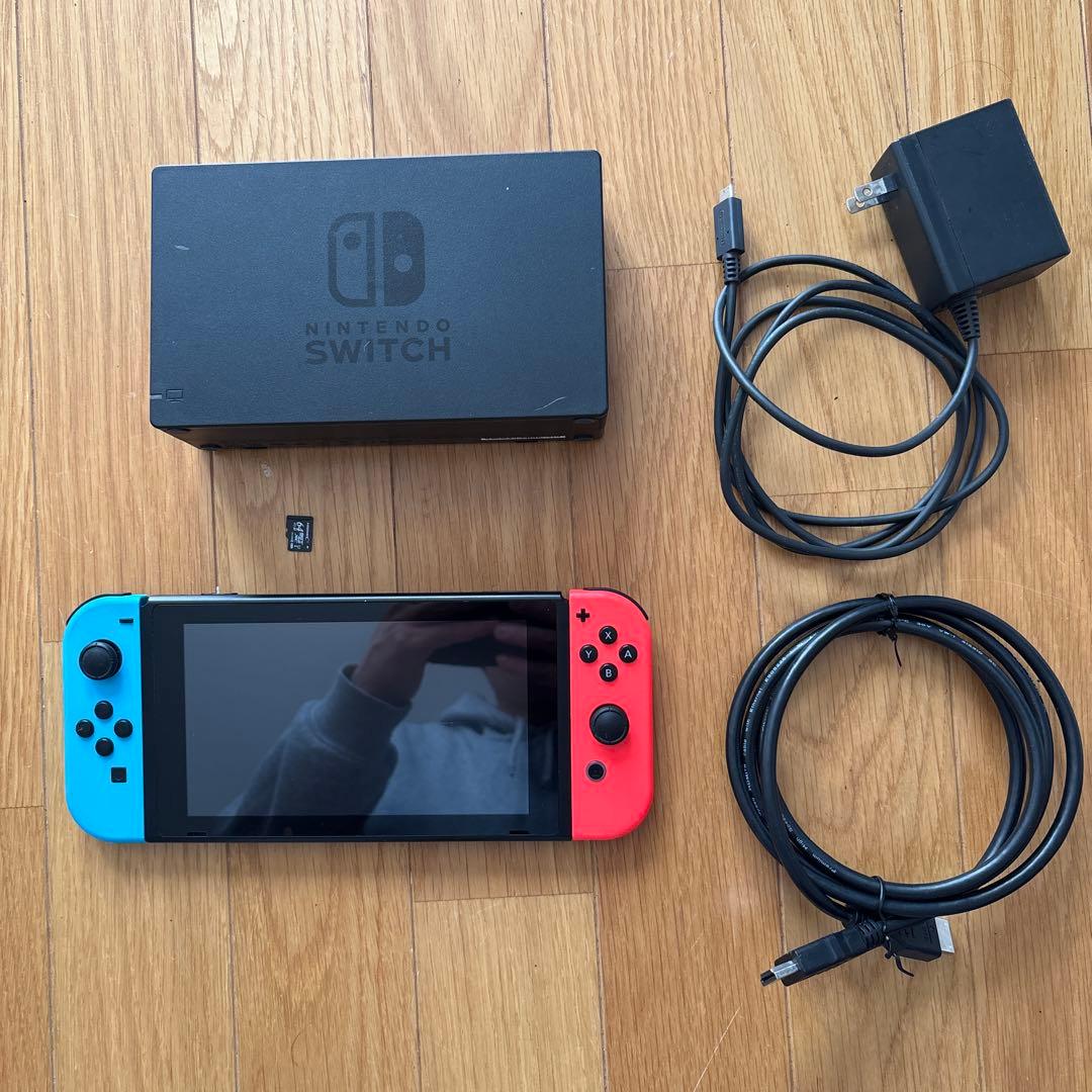 N*E様 Nintendo Switch ネオンブルー/ネオンレッド 本体