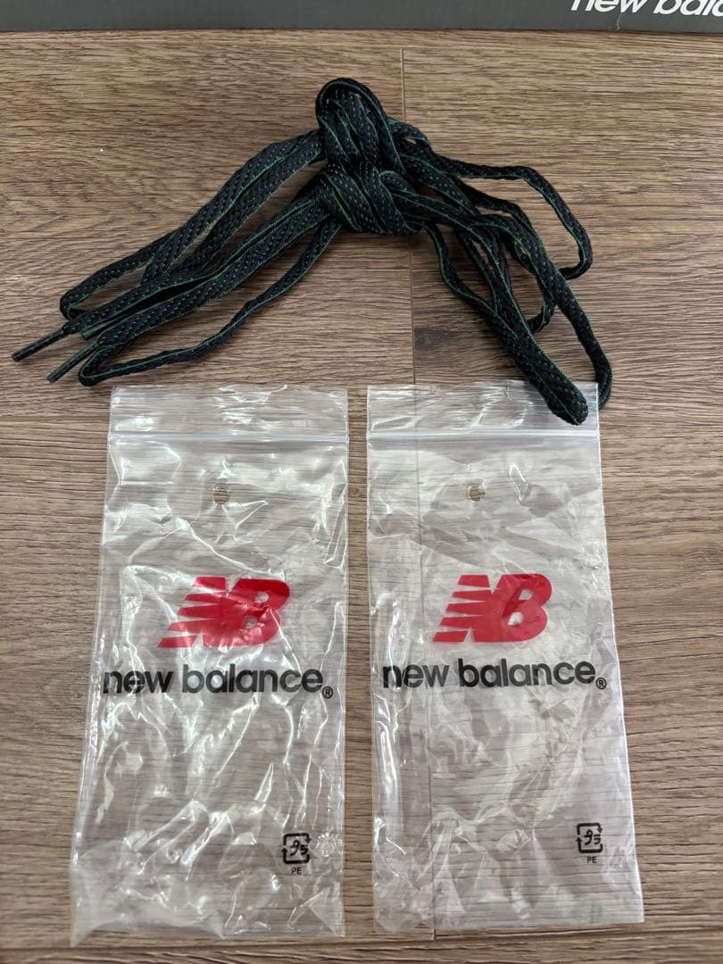 New Balance 2002R 29センチブラック/パープル