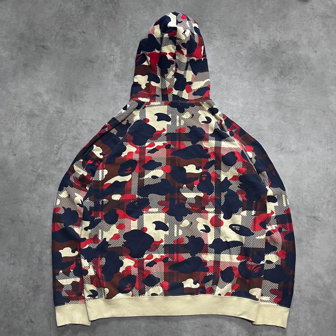 美品 アベイシングエイプ パーカー ラブジェネチェックカモ 迷彩