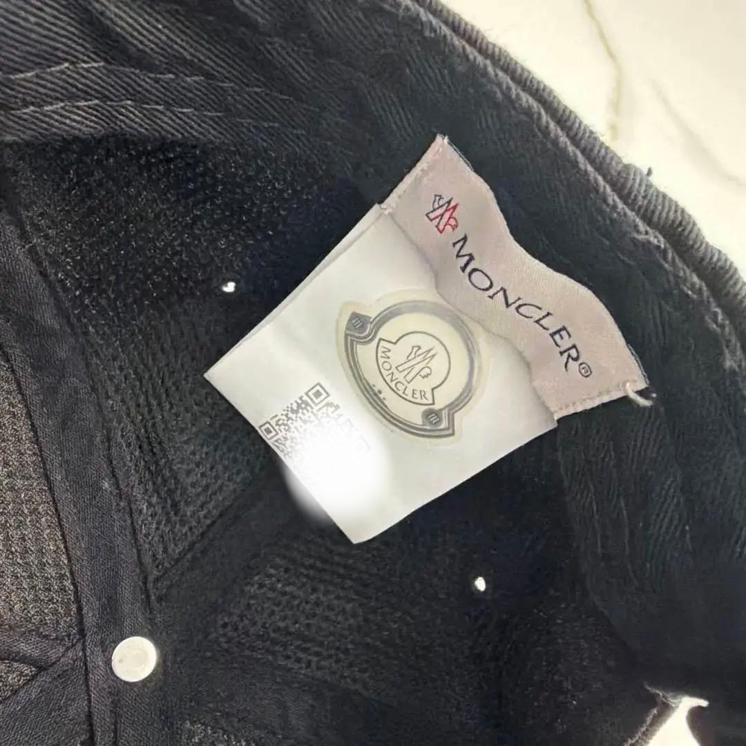 MONCLERブラック刺繍ロゴベースボールキャップ