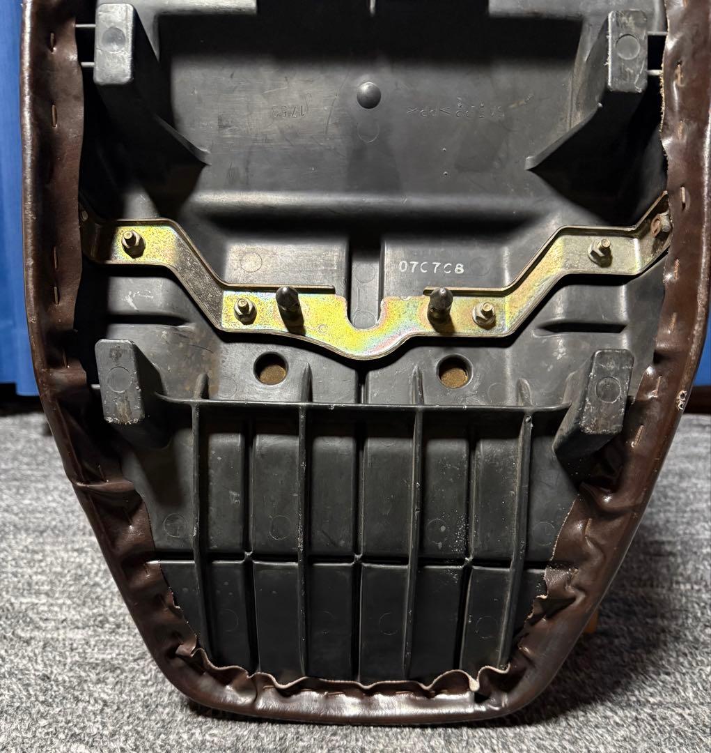 カワサキ ZRX400 純正ベース タックロールシート ローシート アンコ抜き