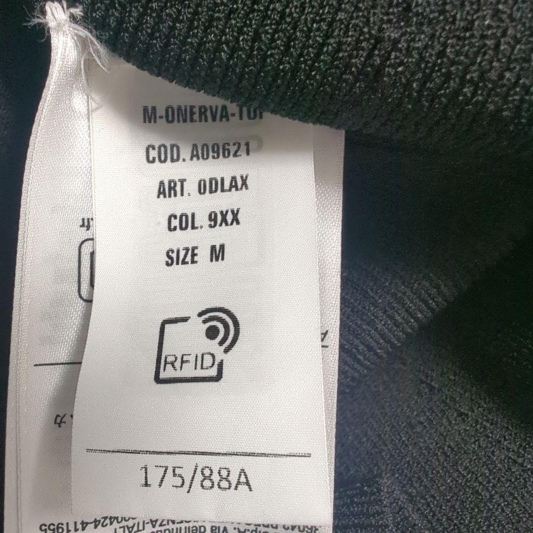 DIESEL ブラック トップス　Mサイズ