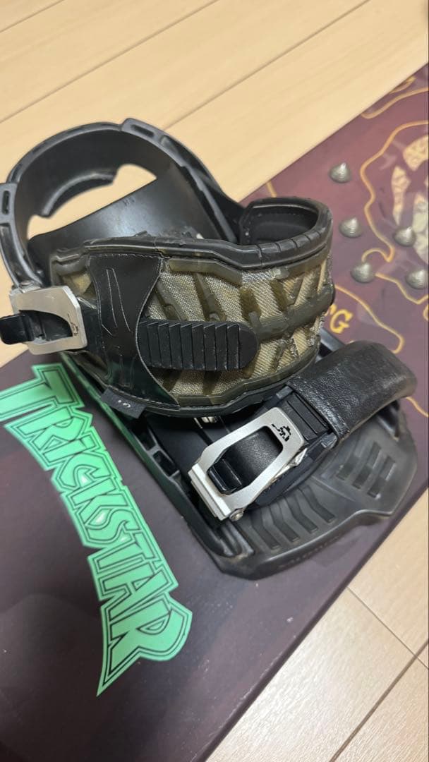 【早い者勝ち】スノーボード板　ビンディング付き