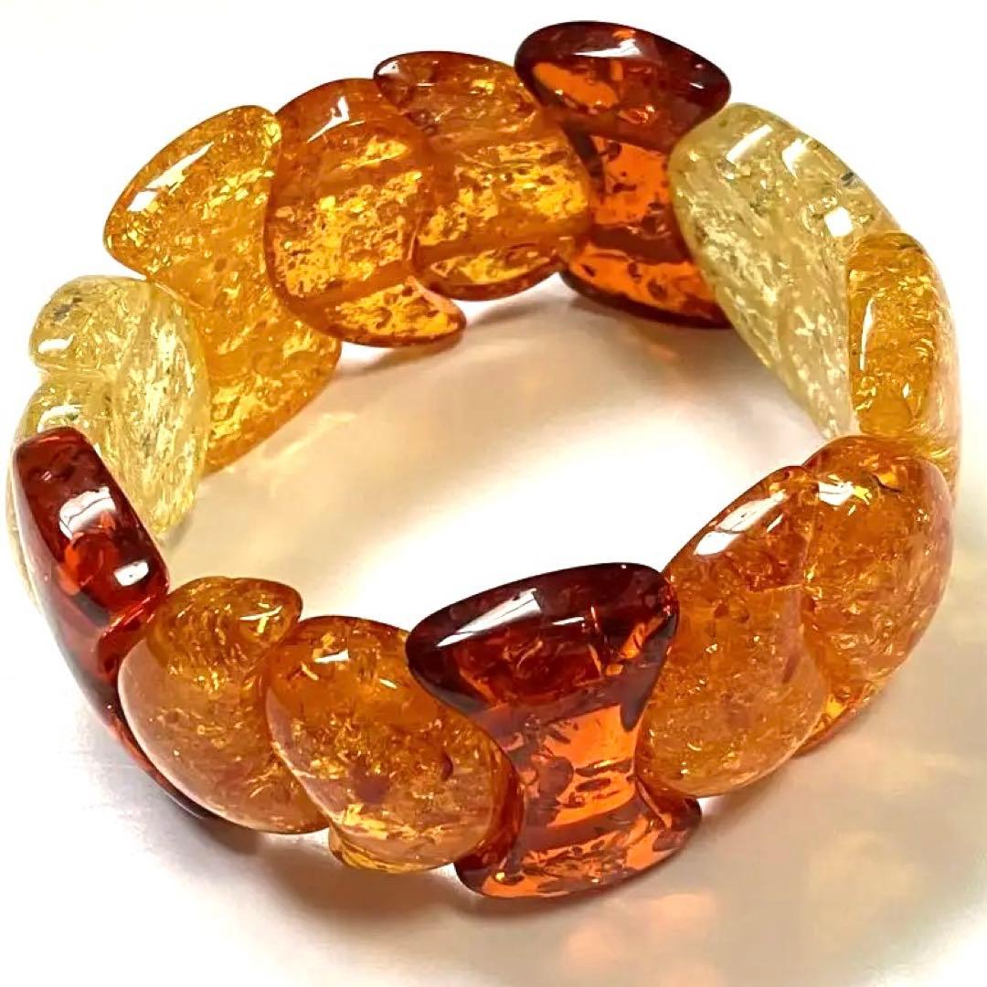 大人気の透明アンバー(琥珀) 3色　軽いブレスレット　内径7cm　幅4cm 新品