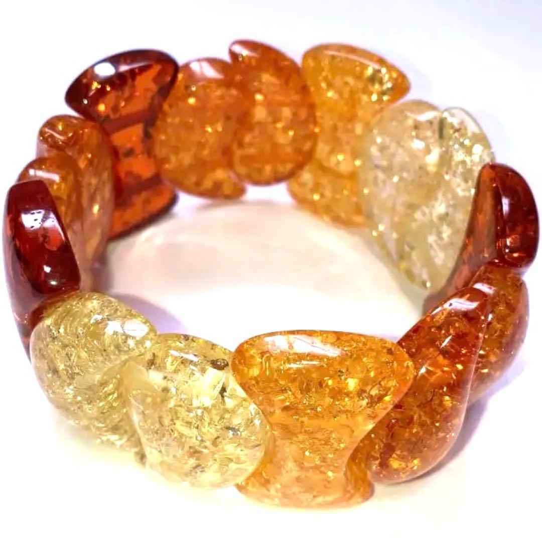 大人気の透明アンバー(琥珀) 3色　軽いブレスレット　内径7cm　幅4cm 新品